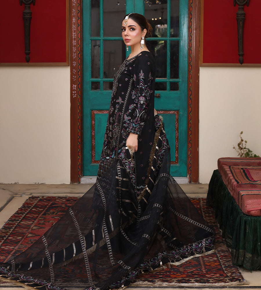 Husan Pari